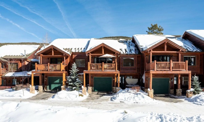 Old Town House | ☼ Ski Resort Views From Deck | Slopeside 202 | Private Hot Tub