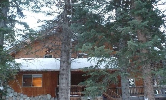 Salt Lake Mountain Resorts Cabin | Ski to Cabin from Brighton Ski Resort