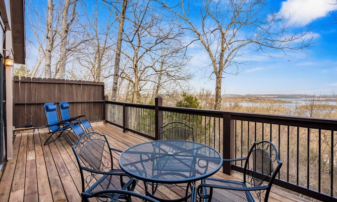 Branson West Cabin | Skipjack Cottage Branson