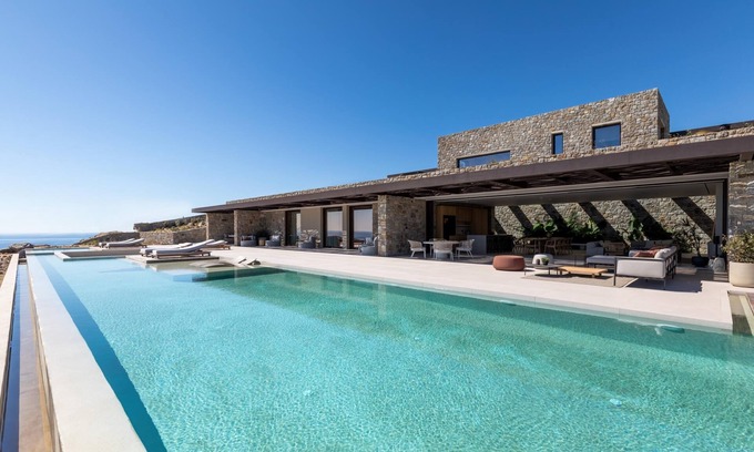 Agios Ioannis Villa | Sky Resort in Mykonos