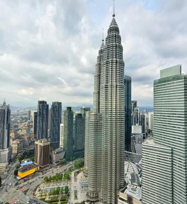 Kuala Lumpur City Centre Apartment | Sky suites KLCC by Kuala Lumpur Family Room Stay