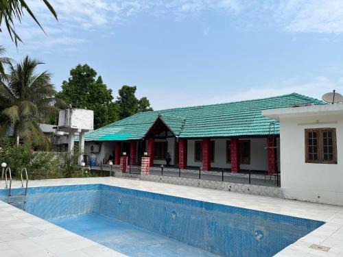 Srungavarapukota Villa | Sky Vibes-The Village Resort