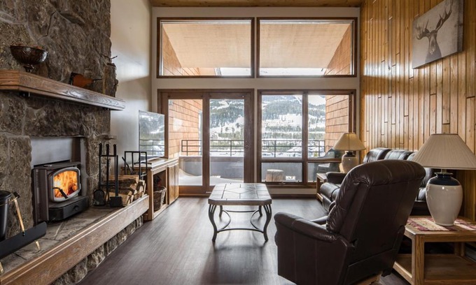 Big Sky House | Skycrest 1728