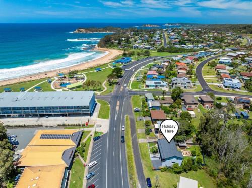 Malua Bay Apartment | Skyes Beach House - Downstairs Accommodation