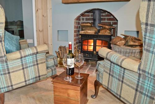 Cley next the Sea House | Skylarks - Cley next the Sea - Crabpot Cottages.