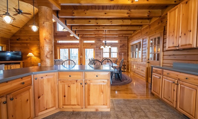 Thayerville Cottage | Skylodge