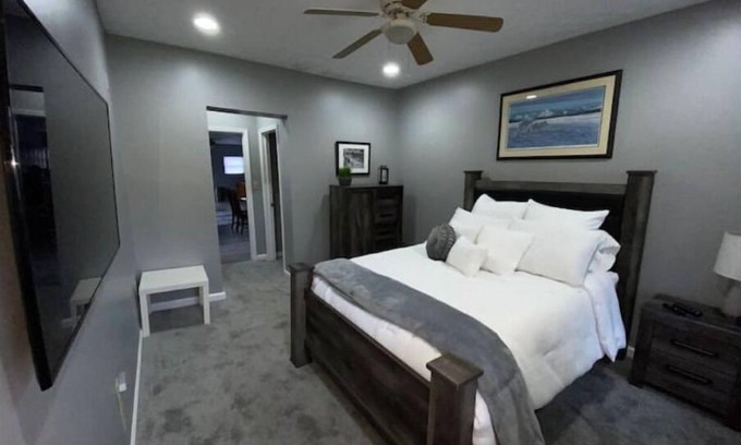 Dayton Apartment | SkyView of Dayton -5 mins to UD & Downtown Dayton