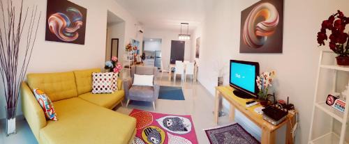 Seri Kembangan Apartment | Skyview Univ360 Place Facing Mines Lake