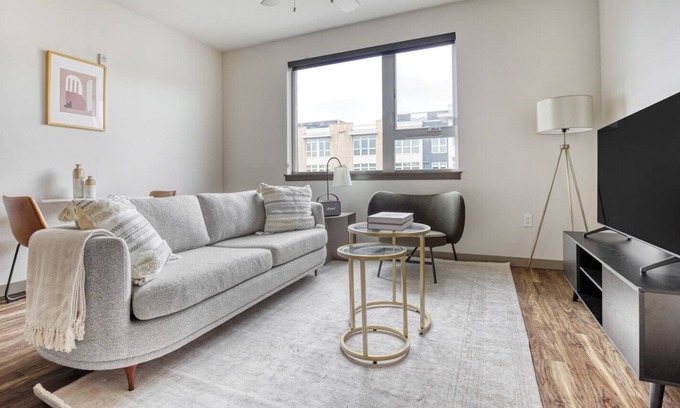 Old Ballard Apartment | Sleek Ballard 1BR w/ Rooftop Deck & Yoga, walk to Dining, by Blueground