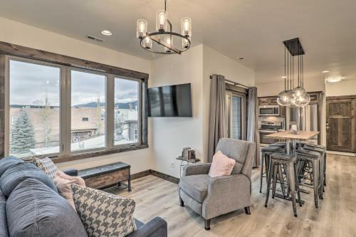 Columbia Falls Apartment | Sleek Columbia Falls Condo Centrally Located!