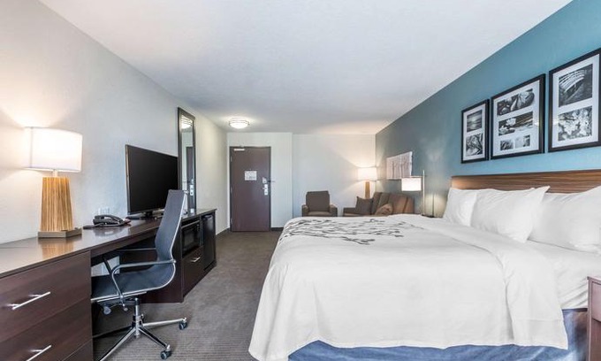 West Des Moines Hotel | Sleep Inn and Suites West Des Moines near Jordan Creek