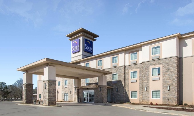Meridian Hotel | Sleep Inn & Suites Meridian - Bonita Lakes