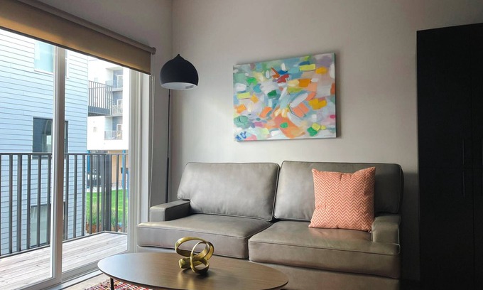 Downtown Omaha Apartment | Sleepover: Enticing 1BD/1BA + Gym - Downtown Omaha