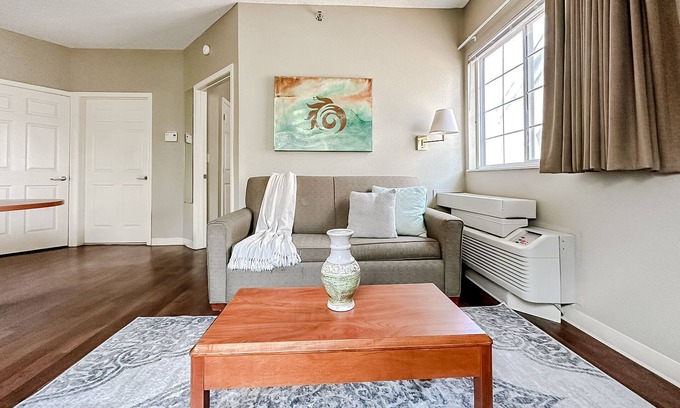 Wichita Apartment | Sleepover: Quaint 1BD/1BA- Downtown Wichita