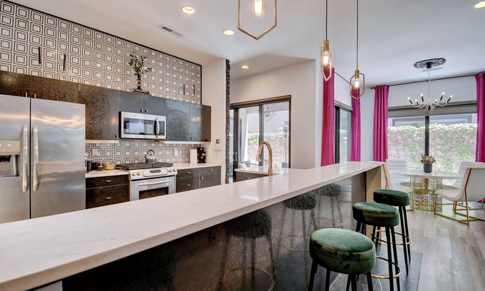 Albuquerque House | Sleeps 15! Luxury Glam 3000 ft.² home. Top Location in the ABQ Country Club.