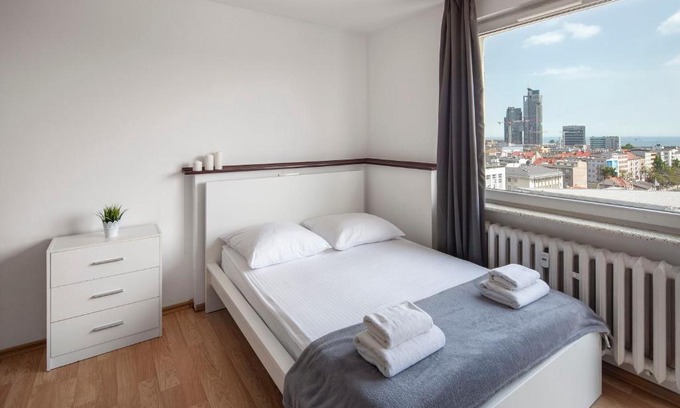 Srodmiescie Apartment | Sleepy3city with Sea View II