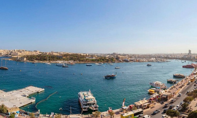 Sliema Apartment | Sliema Ferries APT, with beautiful views AC & WIFI
