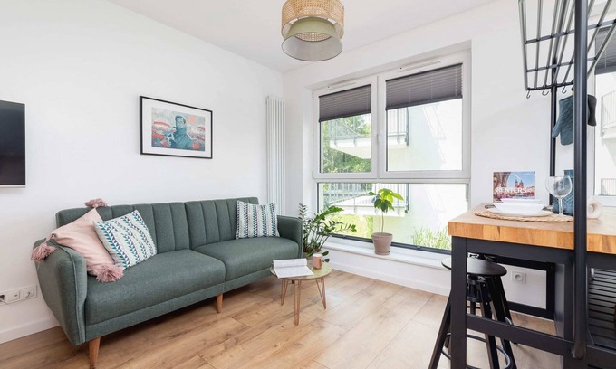 Stare Podgorze Apartment | Sliska 7 | Sunny Studio | Remote Work