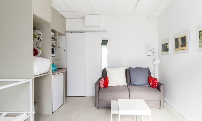 Epinettes Apartment | Small Is Beautiful, Ideally Located