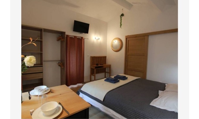 Chambonas House | Small mazet nestled at the foot of the château