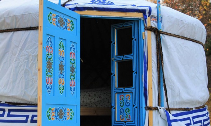 Indian Brook Resort | Small sky blue yurt