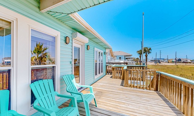 Isla Del Sol House | Smiles in Isla Del Sol | House in Galveston
