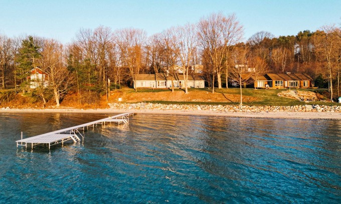Traverse City House | Smokey Hollow Lake Front