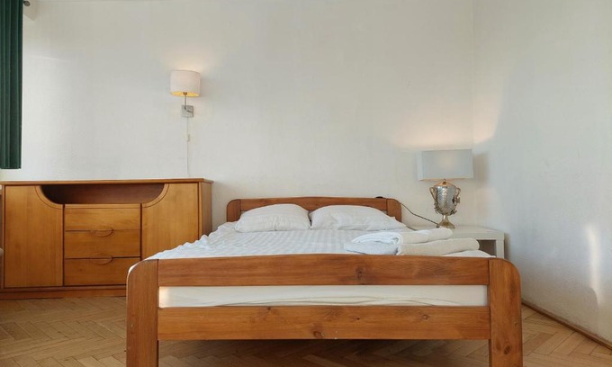 Srodmiescie Apartment | Smolna Tower