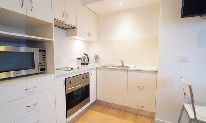Hotham Heights House | Snow Escape Schnapps 1