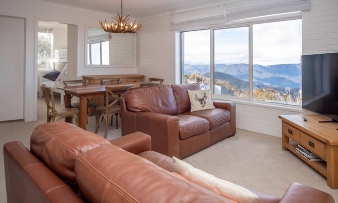 Mount Buller Apartment | SNOWFLAKE 19 - Light and airy apartment with hydronic heating and suitable for families and small gr