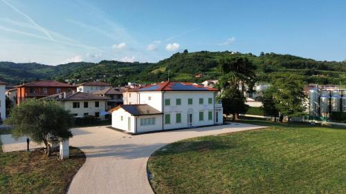 Gambellara Apartment | Soggiorno in Villa - apt n2 with kitchen