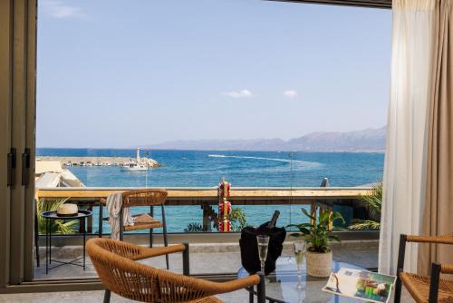 Limenas Chersonisou Apartment | Soho SeaFront Suites