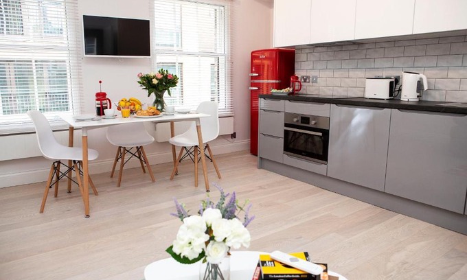 Soho Apartment | Soho Suites by Indigo Flats