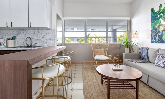 Condado Apartment | Sol Mate | 1 bedroom with pool overlooking the Condado Lagoon