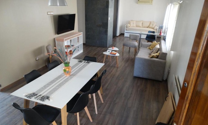 San Juan Apartment | Sol y Montaña