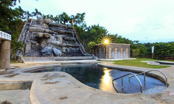 Pansol Hotel | Sol Y Viento Mountain Hotsprings Resort