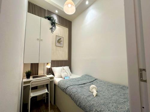 Barsha Heights House | Solo Oasis Room in Tecom Barsha Heights