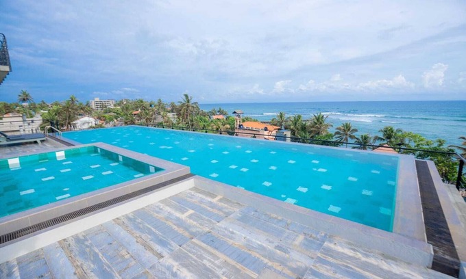 Mirissa Hotel | somerset mirissa blue