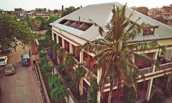 Kokomlemle Hostel | somewhere nice