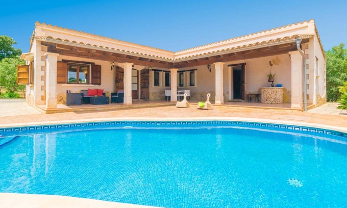 Buger Villa | SON PERE GENET