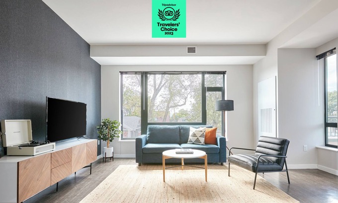 University Park Apartment | Sonder at University Park | Two-Bedroom Apartment w/ Balcony