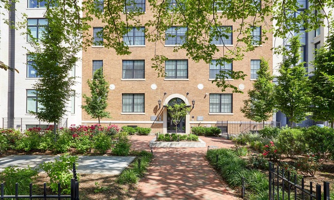 Navy Yard Apartment | Sonder Callisto | Studio Apartment