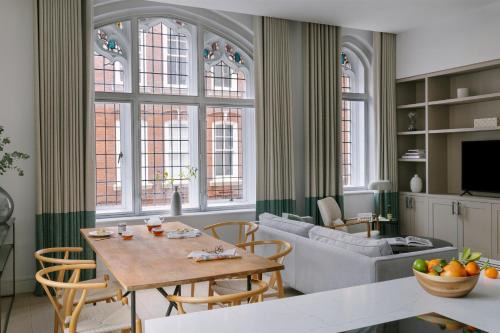 Westminster Apartment | Sonder The Arts Council