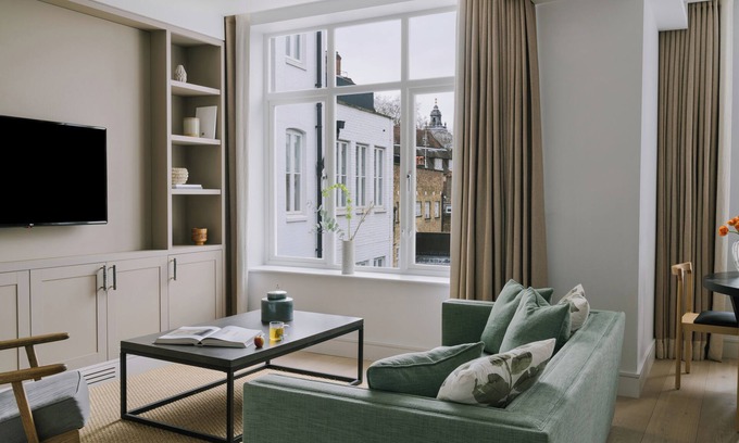 Westminster Apartment | Sonder The Arts Council | Superior 2BR Apartment by Westminster Bridge