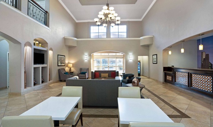 Westchase Hotel | Sonesta Essential Houston Westchase
