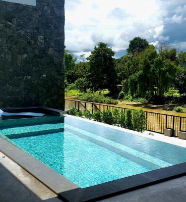 Vang Vieng Hotel | Song View Pool Villa