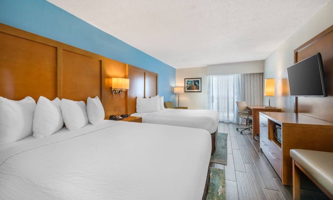 Seabreeze Park Hotel | Soothing Ocean View Room, Central to Daytona's Attractions & Nightlife
