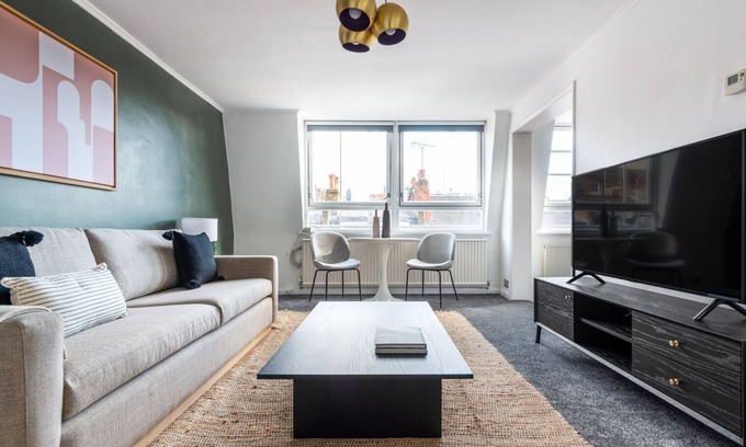 Knightsbridge Apartment | Sophisicated Knightsbridge 1BR Duplex, nr. Hyde Park, by Blueground