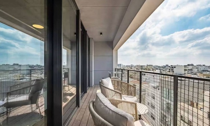 Tel Aviv Apartment | Sophisticated 1BR 56 Sqm with Balcony and free parking