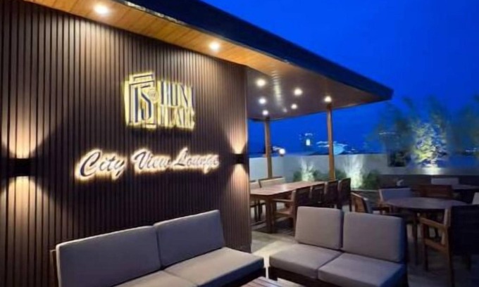 Malabanias Apartment | Sophisticated 2-Bedroom Luxury Smart Unit 203nn